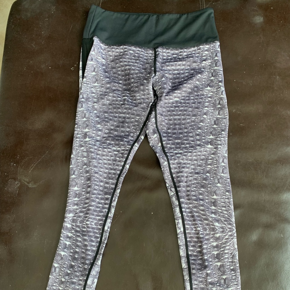 Crocodile leggings